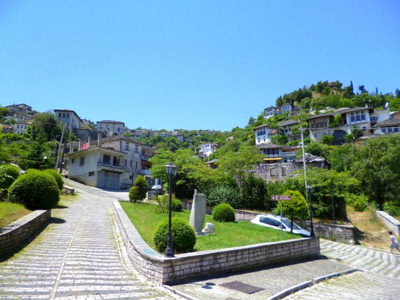 Die zum Unesco-Weltkulturerbe gehörende Altstadt von Gjirokastra in Albanien