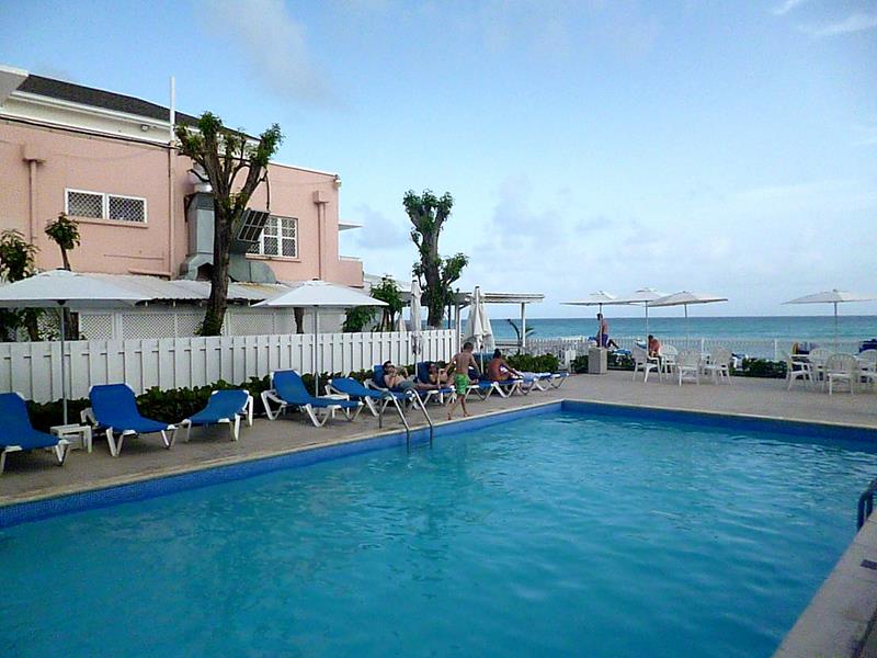 Das Butterfly Beach Hotel in Oistins auf der Karibik-Insel Barbados