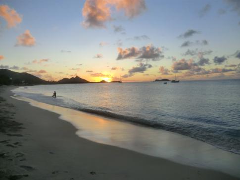 Sonnenuntergang auf Carriacou in der Hillsborough Bay