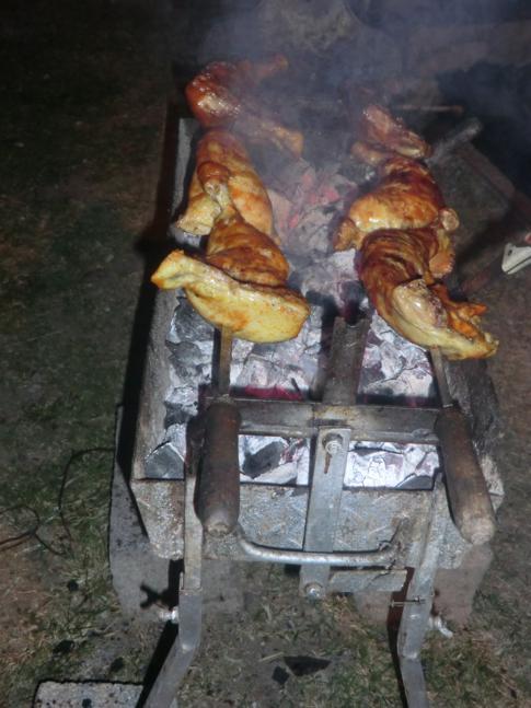 Kleiner Nachtsnack auf Carriacou: ein leckeres Hühnchen