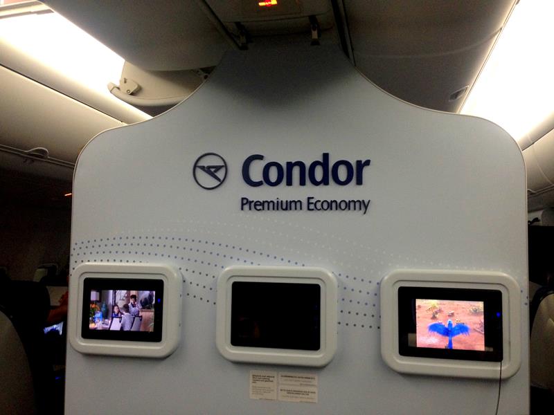 Die Premium Economy Class von Condor auf dem Flug in die Dominikanische Republik