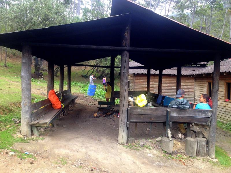 Das Base Camp La Comparticion auf dem Weg zum Pico Duarte