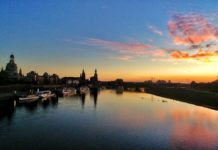 Wunderschöner Blick auf die Silhouette von Dresden am Elbufer