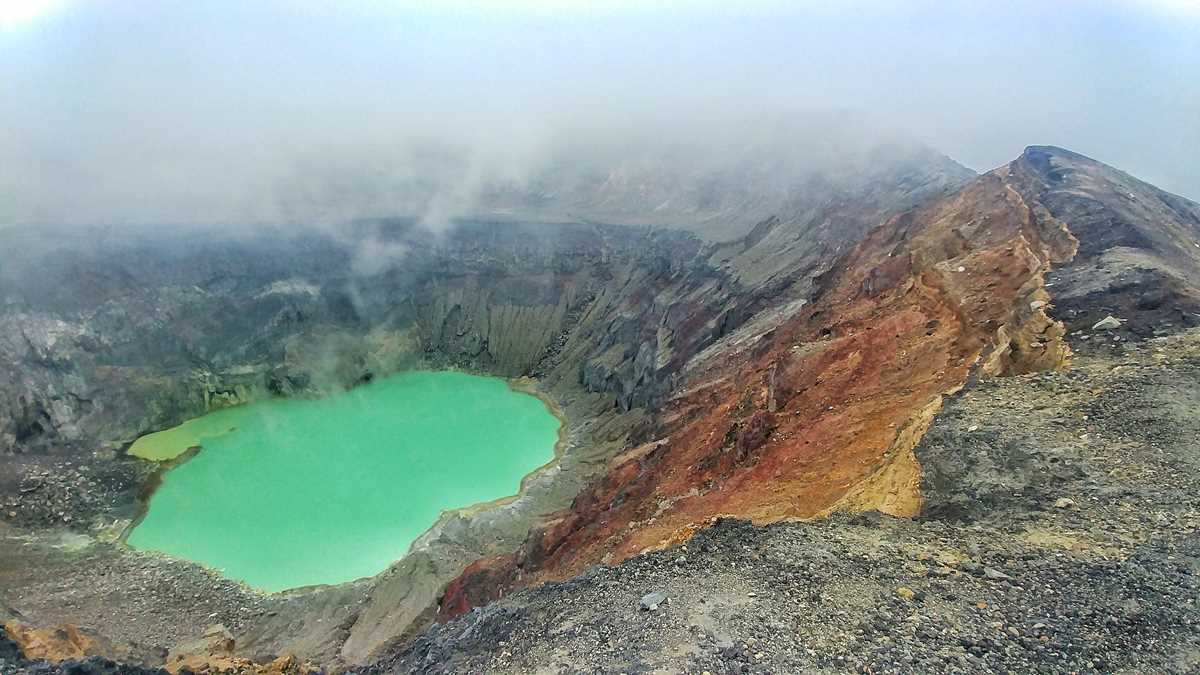 The turqouise crater lake of Volcano Santa Ana in El Salvador