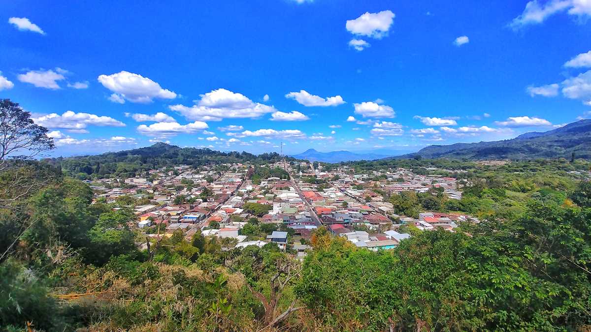 Ausblick von Ataco, einem Dorf entlang der Ruta de las Flores