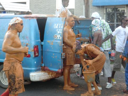 Karneval in Grenada, auch Spicemas genannt - hier das J'Ouvert bzw. Jab Jab