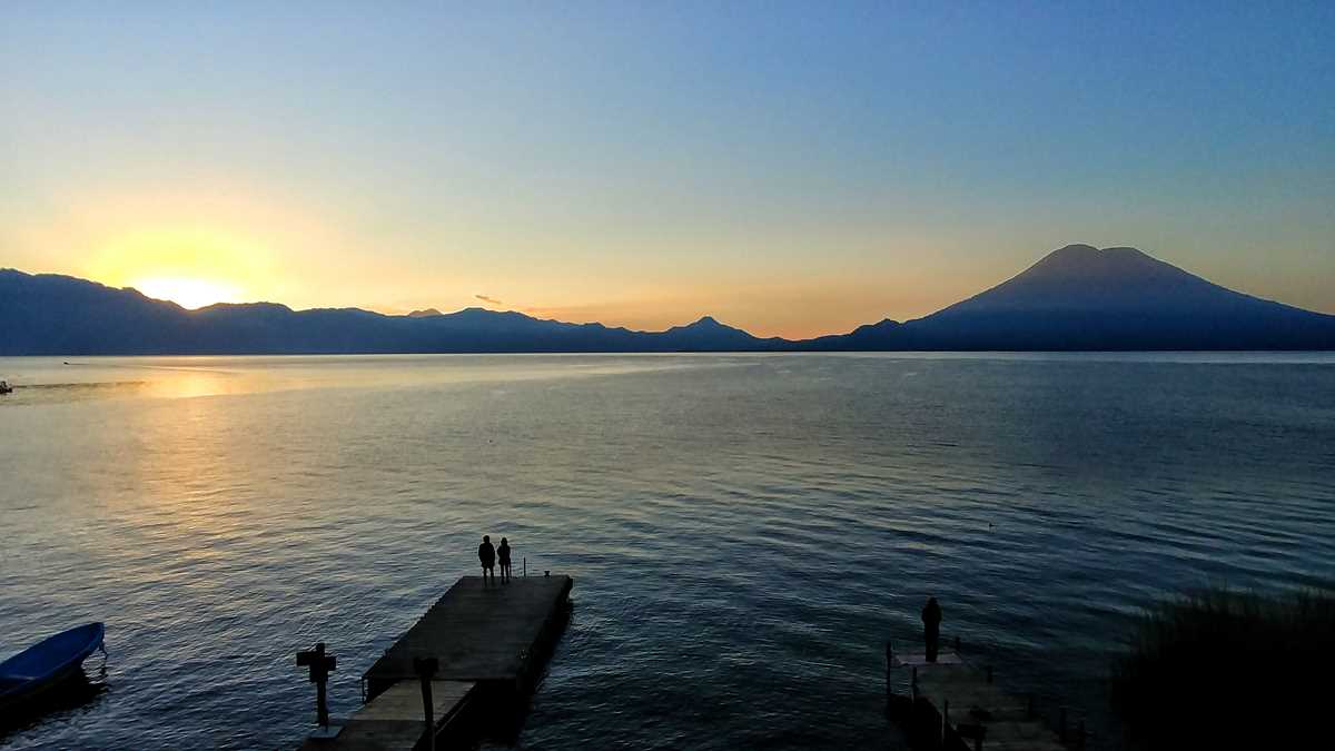 Sonnenaufgang am Lago Atitlan