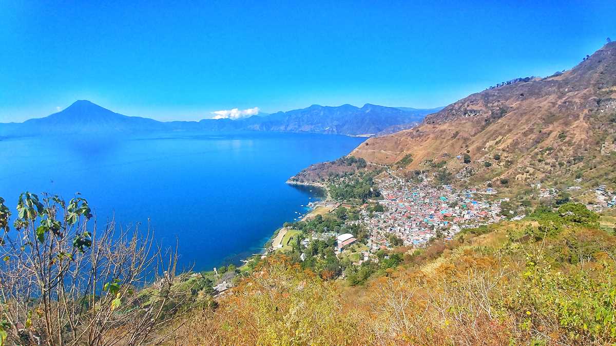 Wanderung von Santa Catarina Palopo zum Mirador Mario Montenegro am Lake Atitlan
