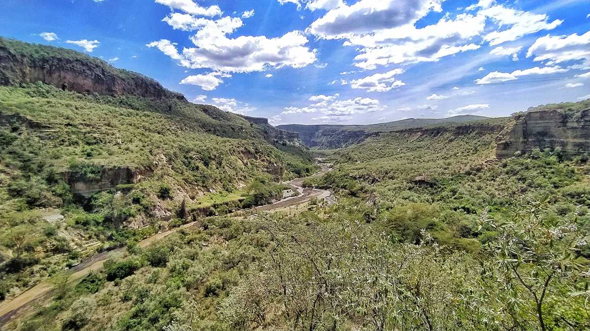 Spektakulärer Blick über den Hells Gate Canyon in Kenia
