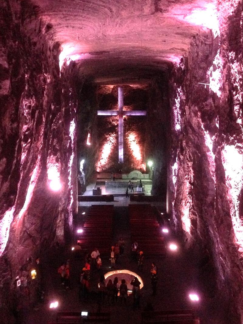 Die riesige Salz-Kathedrale von Zipaquira in der Nähe von Bogota