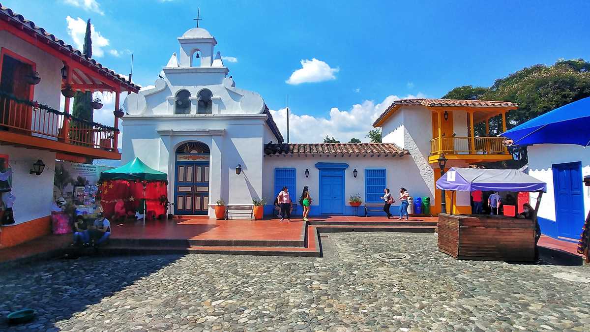 Das Pueblito Paisa, eine der vielen Sehenswürdigkeiten in Medellin