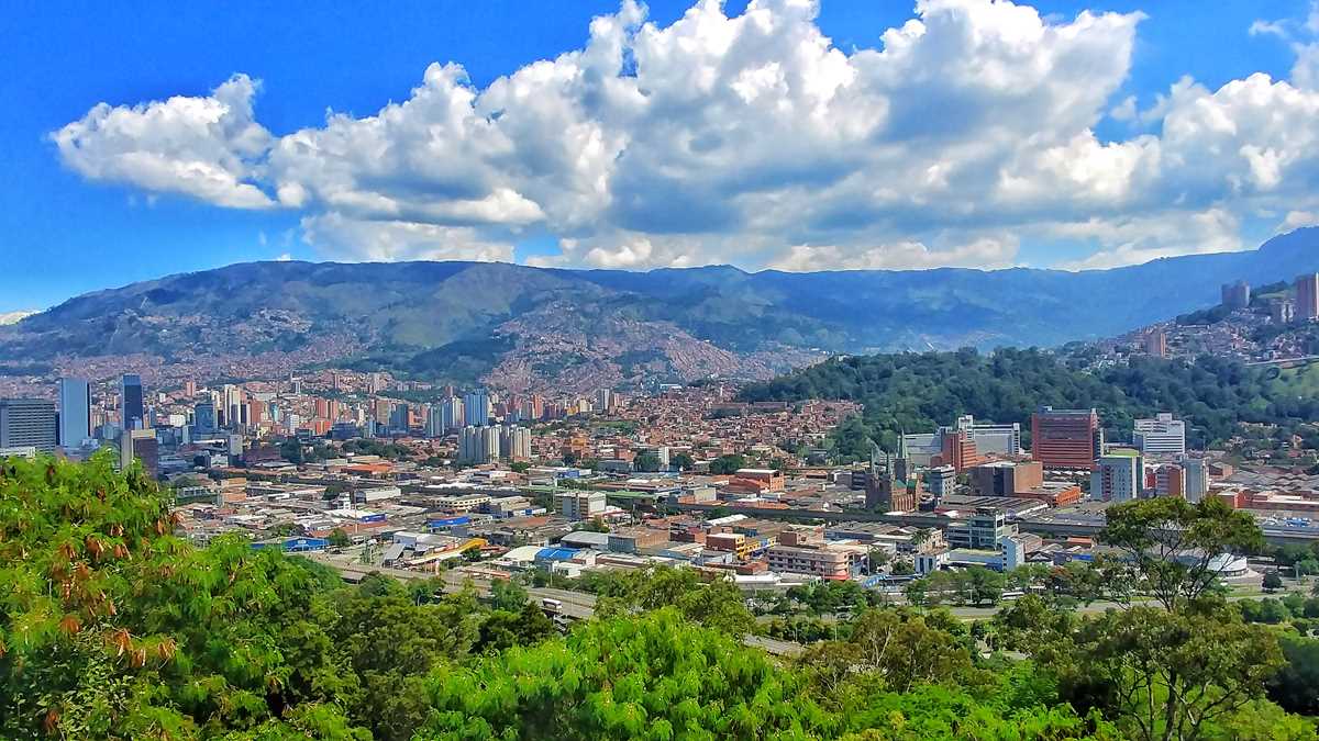 Wunderschöne Ausblick auf Medellín vom Cerro Nutibara