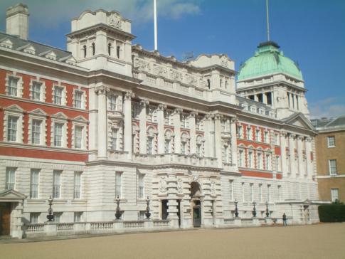 Horse Guards Palace in London - der Platz ist u.a. Austragungsort der Olympischen Spiele 2012 in London