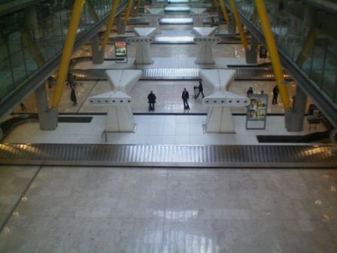 Das neue Terminal 4 im Flughafen Madrid-Barajas