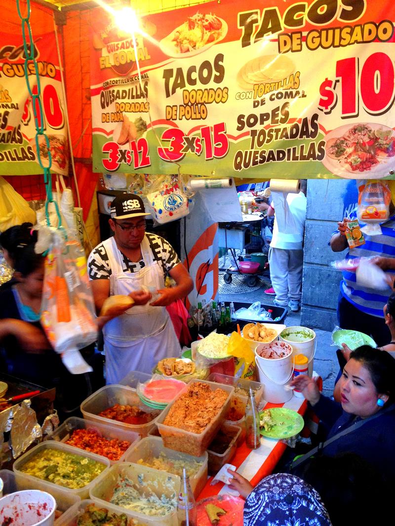Einer der typischen Taco-Stände in Mexiko
