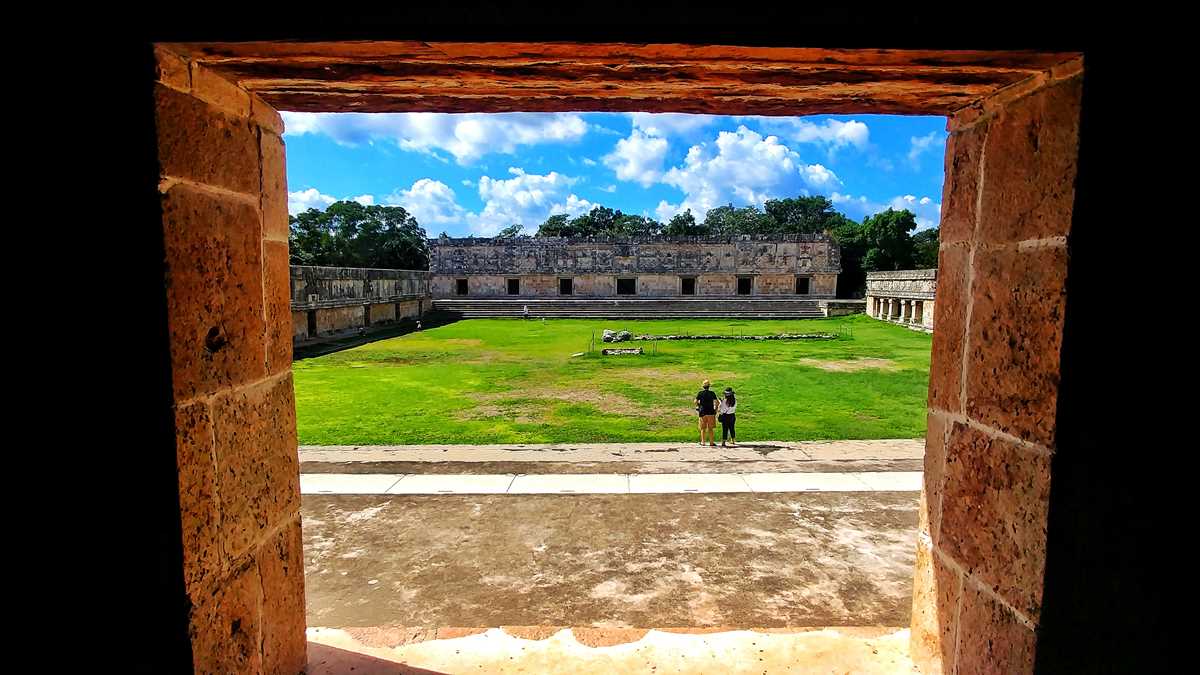 Die historische Maya-Stätte Uxmal auf der Yucatan-Halbinsel in der Nähe von Merida