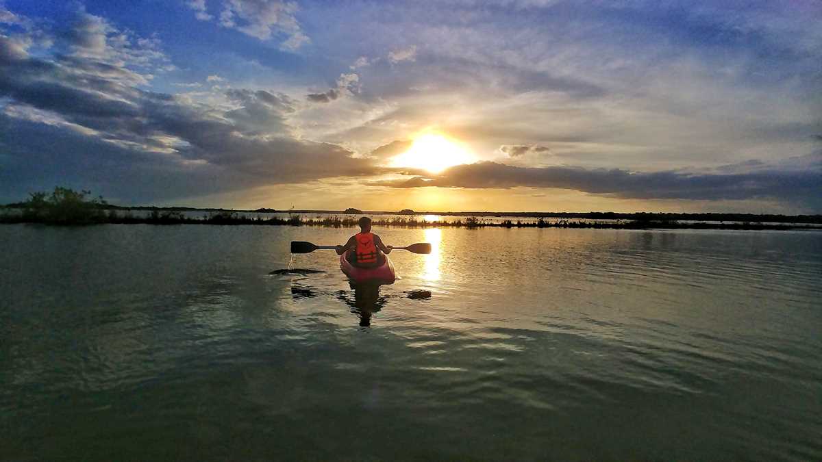 Kajaktour und Paddeln auf der Laguna Bacalar, Yucatan-Halbinsel