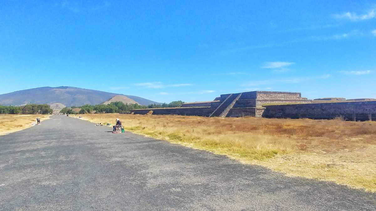 Überblick über die Teotihuacan Pyramiden in Mexiko
