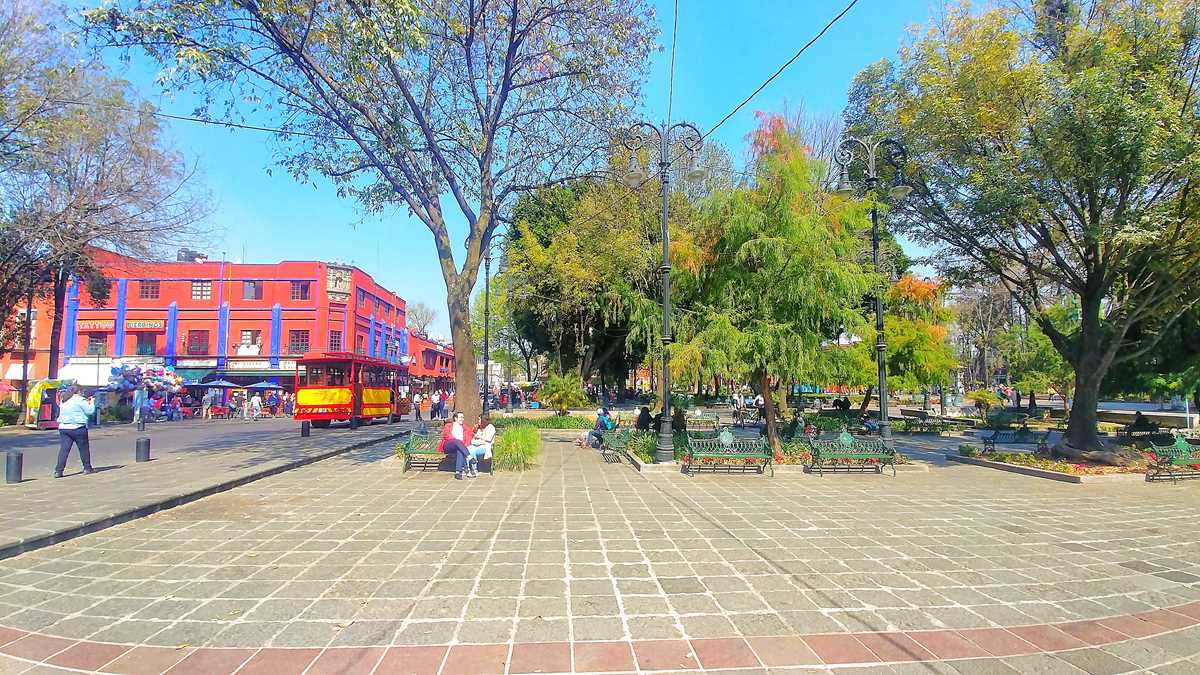 Ein belebtes Stadtviertel in Mexico City, Coyoacan