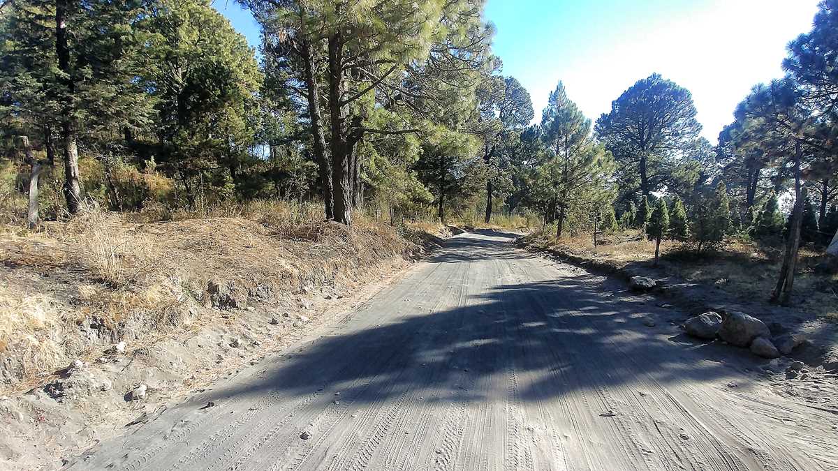 Straße auf dem Weg zum Nationalpark Iztaccíhuatl-Popocatépetl