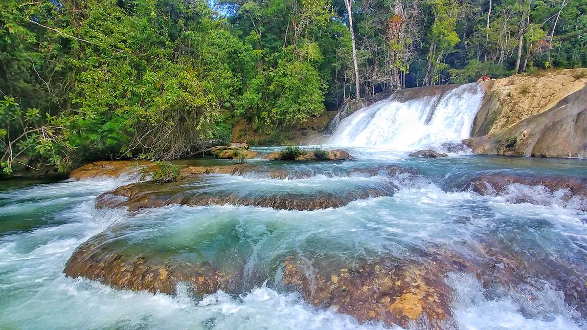 Die beeindruckenden Wasserfälle Roberto Barrios in Mexiko im Bundesstaat Chiapas