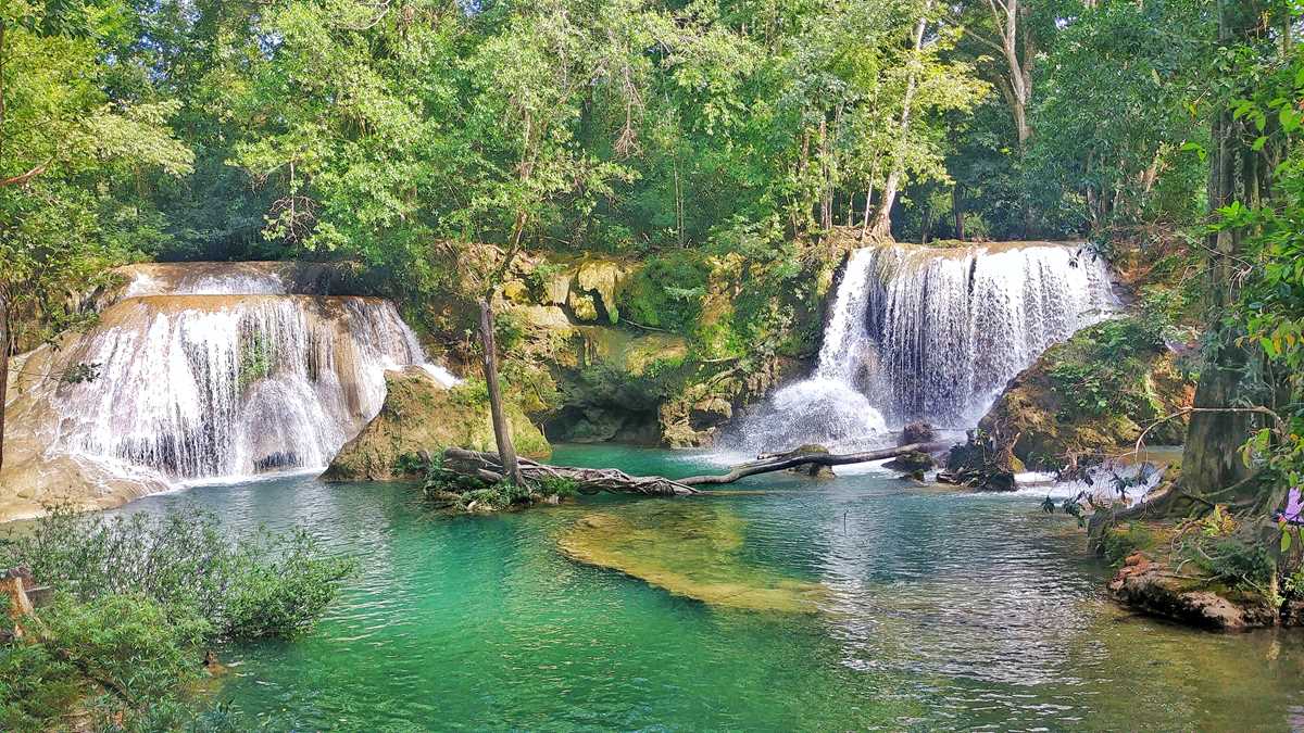 Die beeindruckenden Wasserfälle Roberto Barrios in Mexiko im Bundesstaat Chiapas
