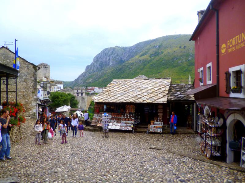 Die historische Altstadt von Mostar im Süden von Bosnien und Herzegowina