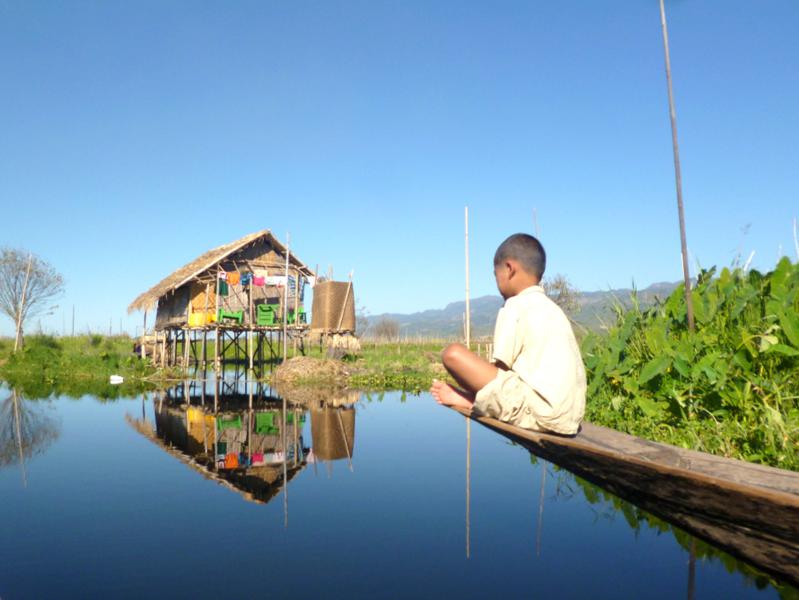 Eines der Floating Villages am Inle Lake in Myanmar