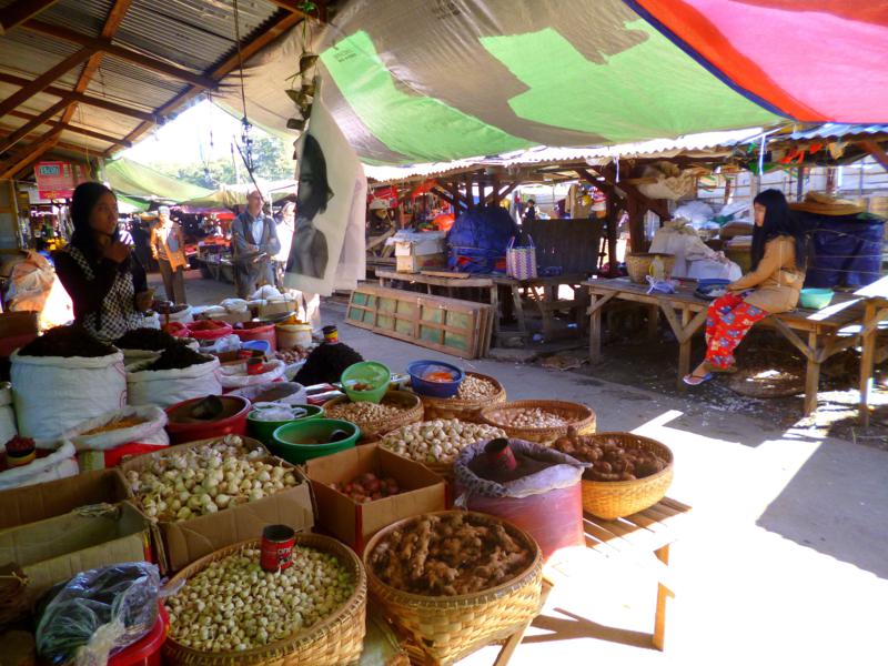 Der lebendige Markt von Nyaung Shwe