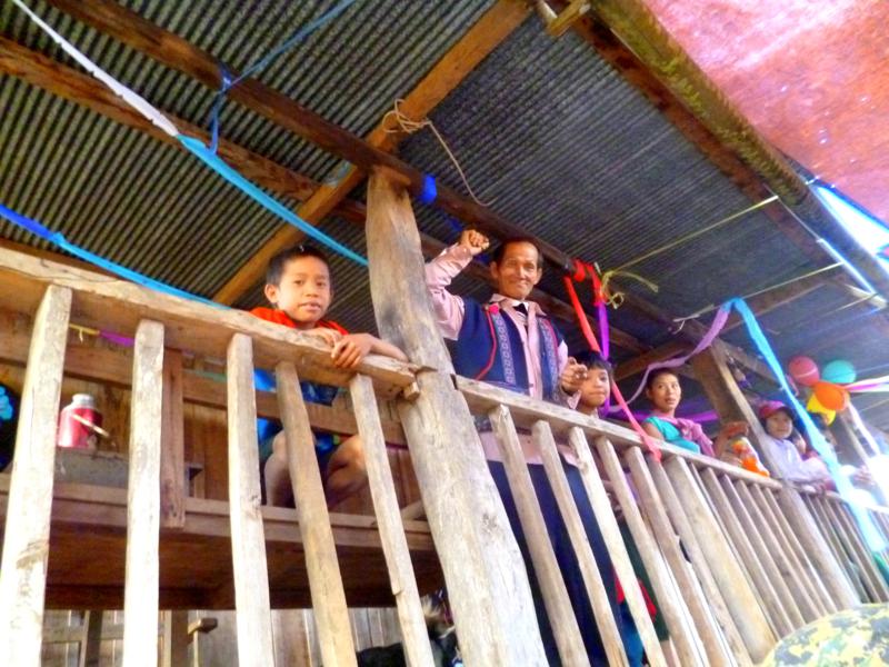 Besuch einer Hochzeit des Bergvolk der Akha im Osten von Myanmar