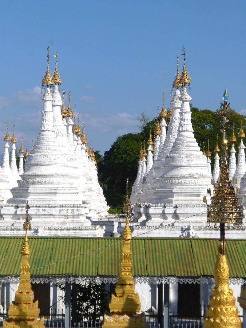 Die Sandamani Pagode in Mandalay