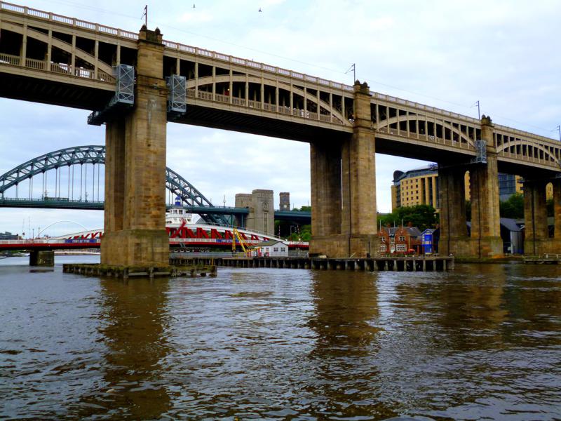 Die zahlreichen Brücken über den River Tyne in Newcastle