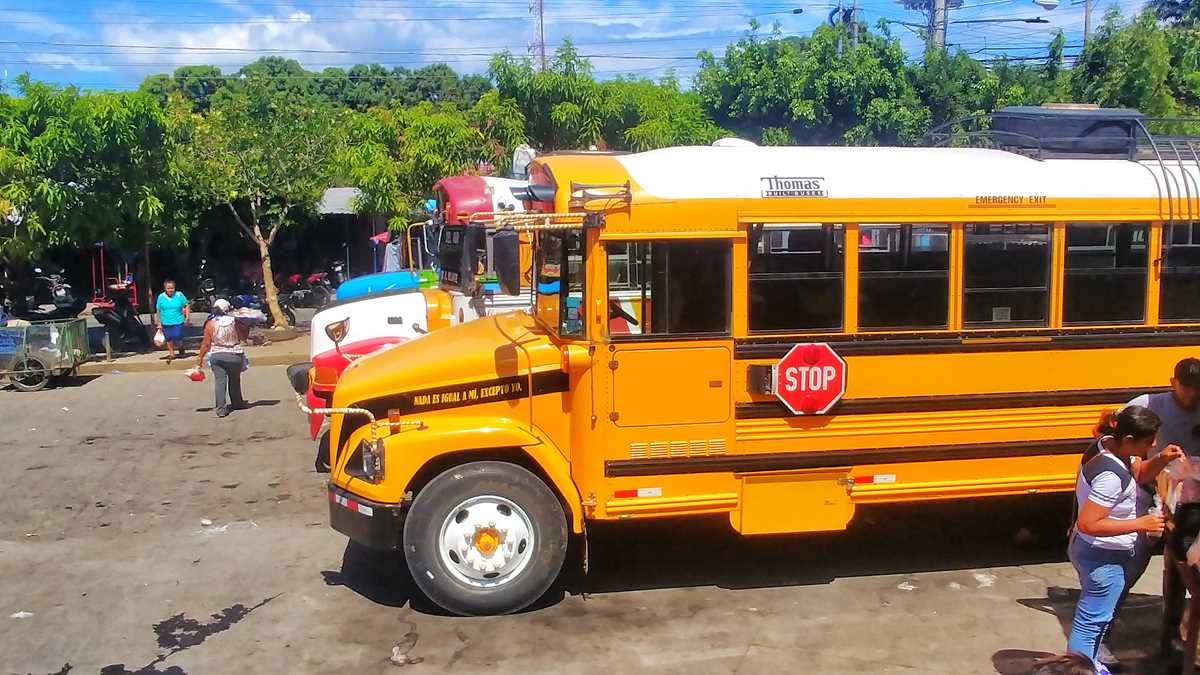 Mit dem Chicken Bus durch Nicaragua