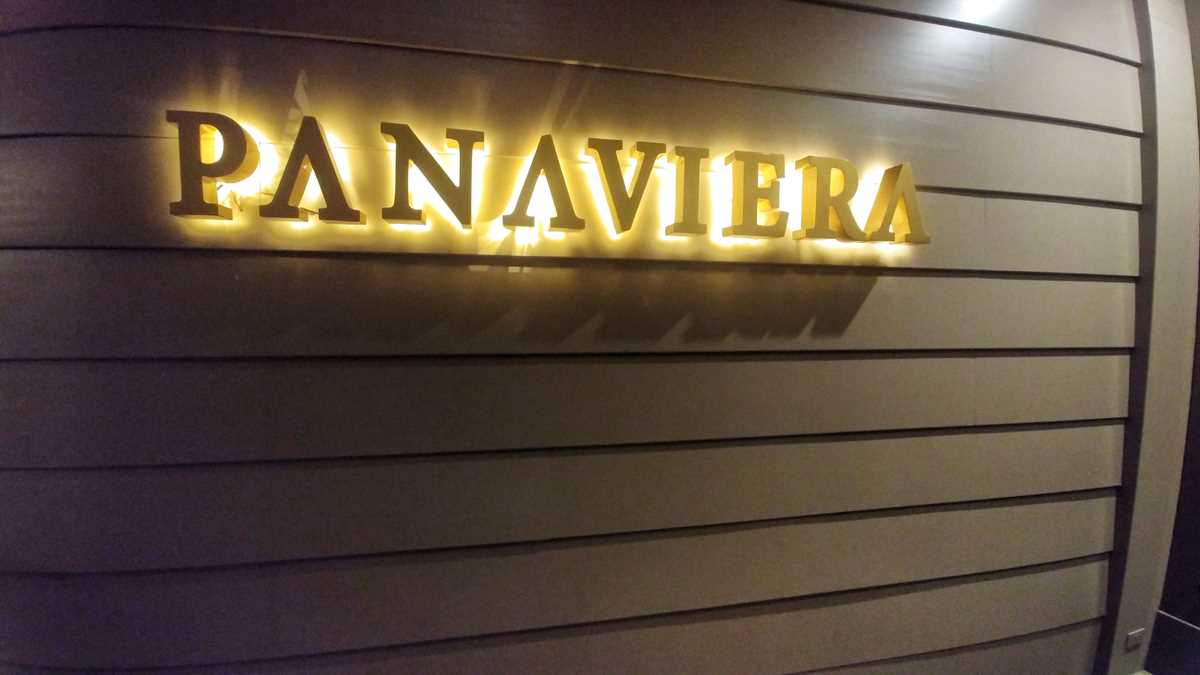 Die Panaviera Bar in Panama-Stadt, die höchste Bar in Panama City