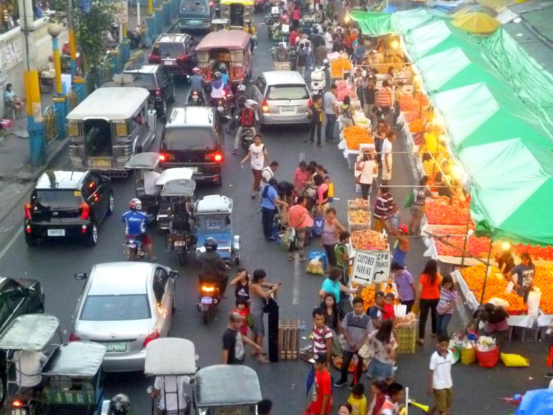 Markt-Action in Manila, die lebendige Hauptstadt der Philippinen