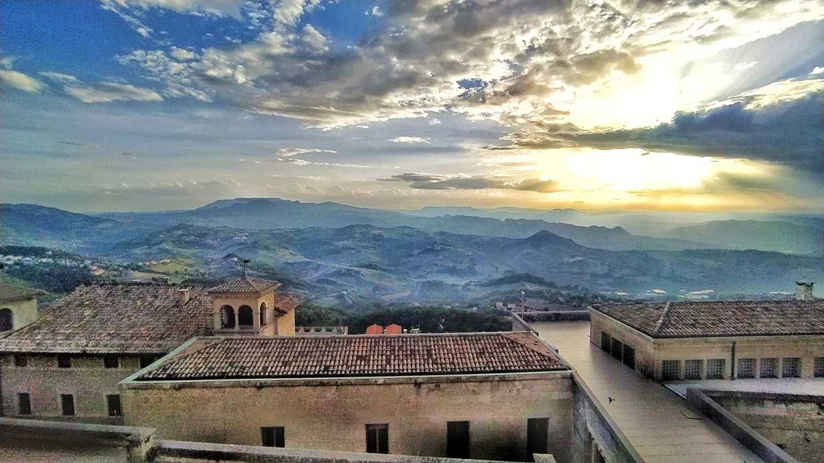 Tolle Ausblicke von San Marino auf das Umland