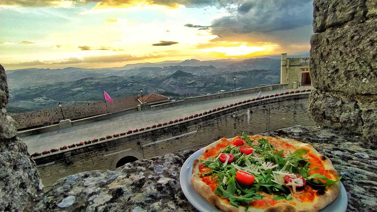 Eine leckere Pizza in San Marino