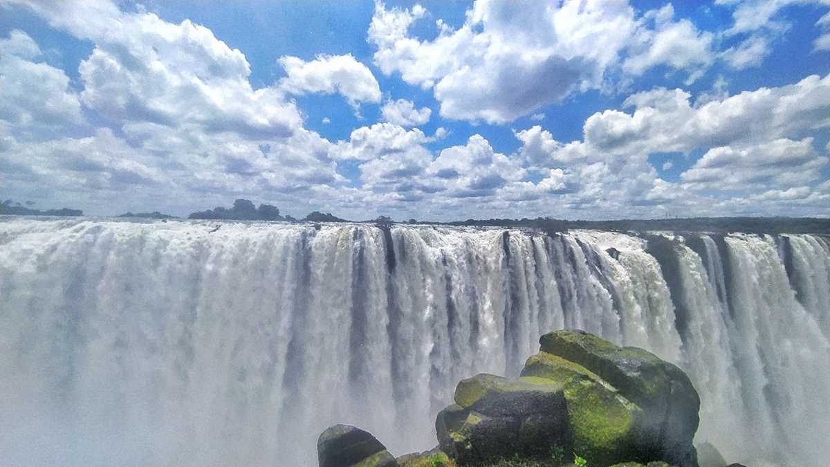Aussichtspunkt an den Viktoriafällen in Simbabwe