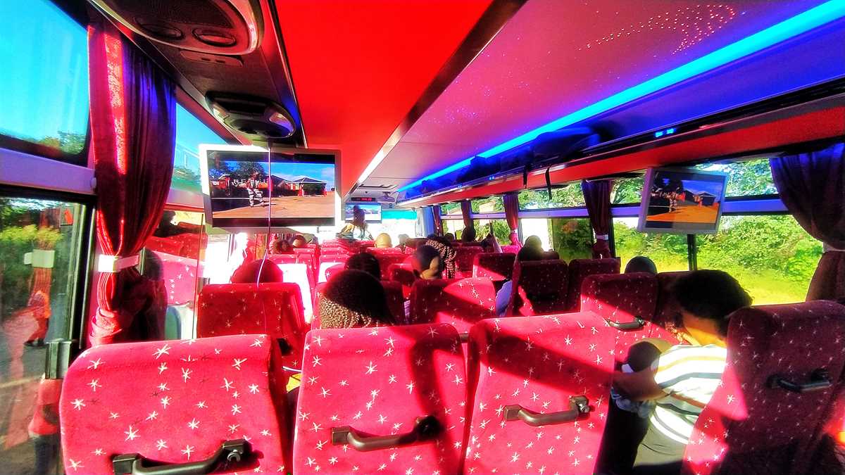 Unser Bus von Victoria Falls nach Bulawayo