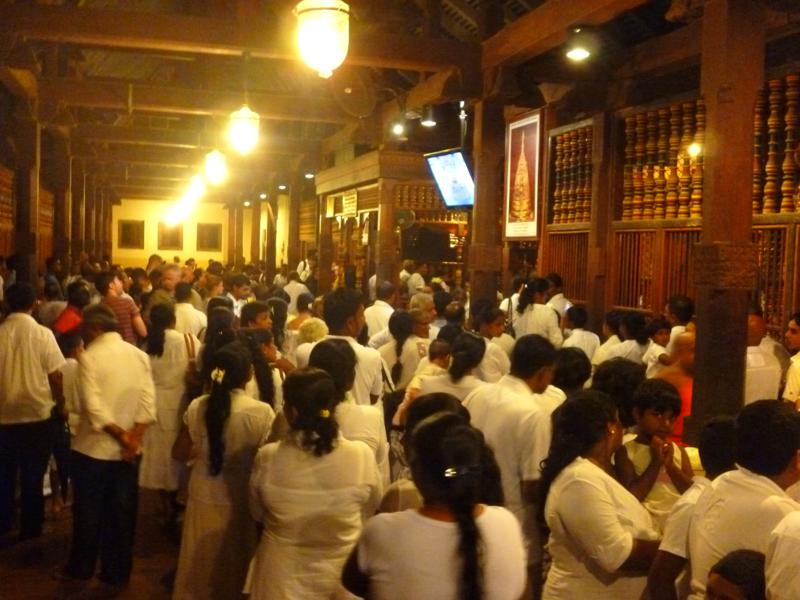Der Zahntempel von Kandy - überbewertetes spirituelles Zentrum in Sri Lanka