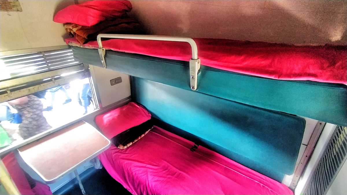 Die 1. Klasse mit Schlafkabine im Tazara-Train von Tansania nach Sambia