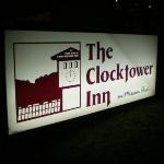 Hotelbewertung über das Clocktower Inn in Ventura entlang der Verlängerung des Highway No. 1