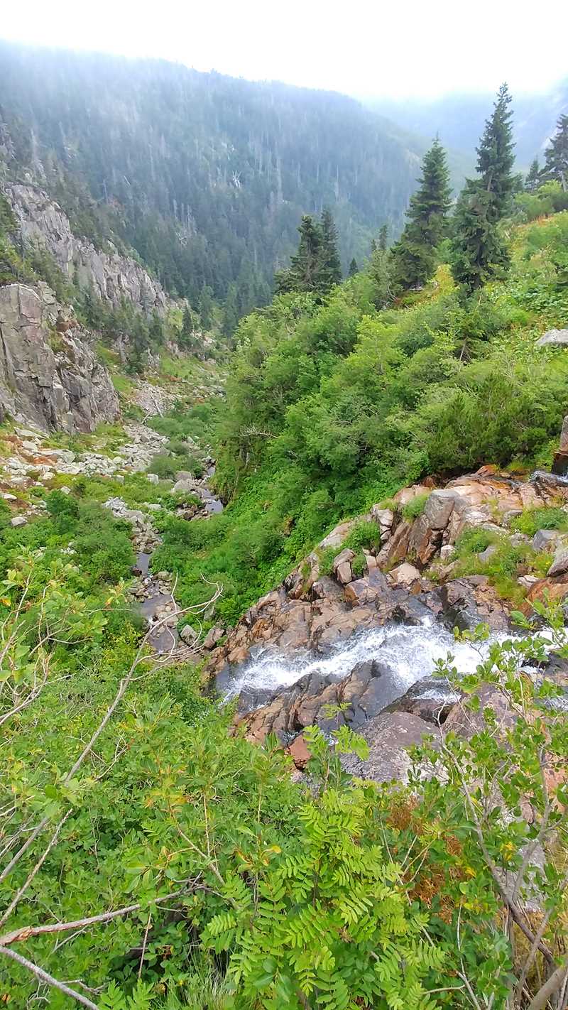 Der Elbfall im Riesengebirge, eine spannende Sehenswürdigkeit, die per Wanderung erreicht werden kann