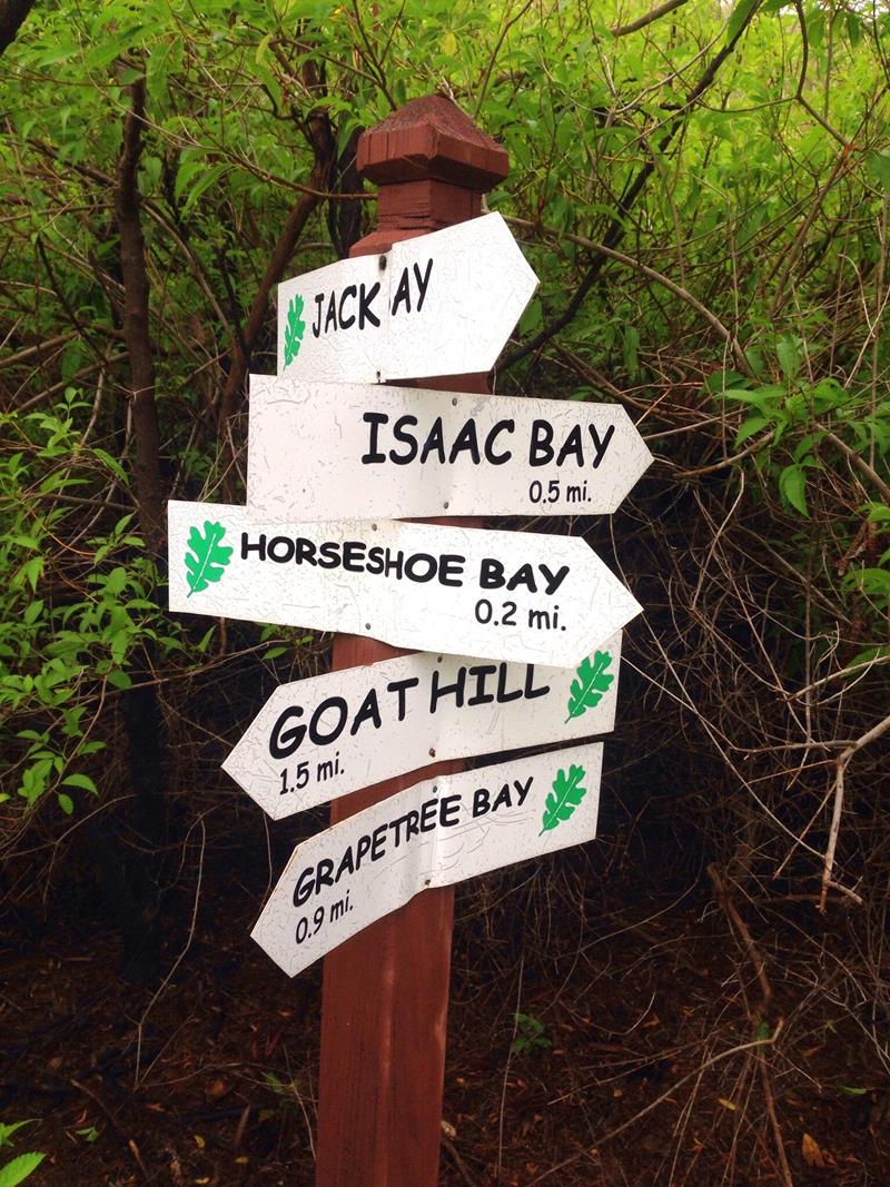 Wanderung von Point Udall entlang von Jack Bay und Isaac Bay